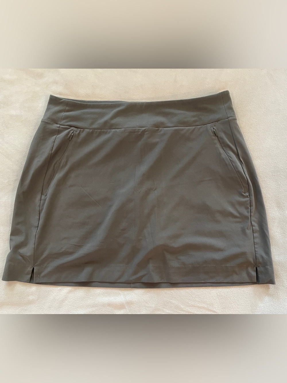 Athleta Olive Green Active Skirt with Zip Pockets